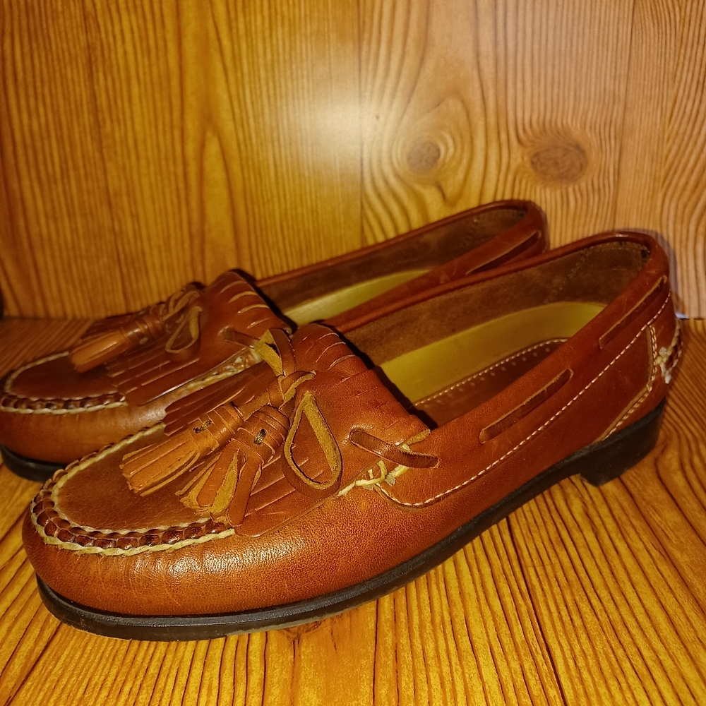 Johnston and Murphey Passport Tassel Loafers